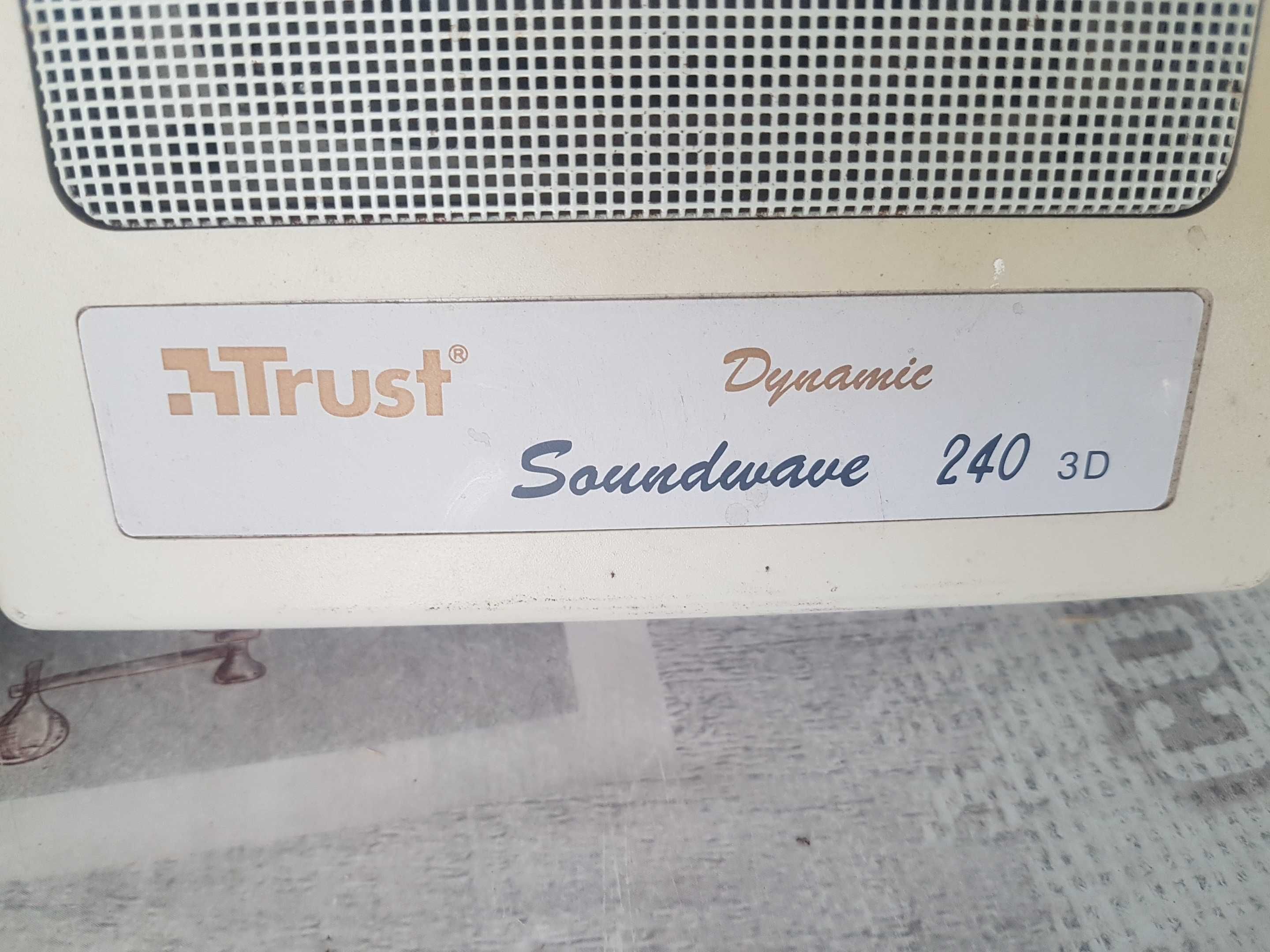 Colunas amplificadas Trust soundwave 240 3D