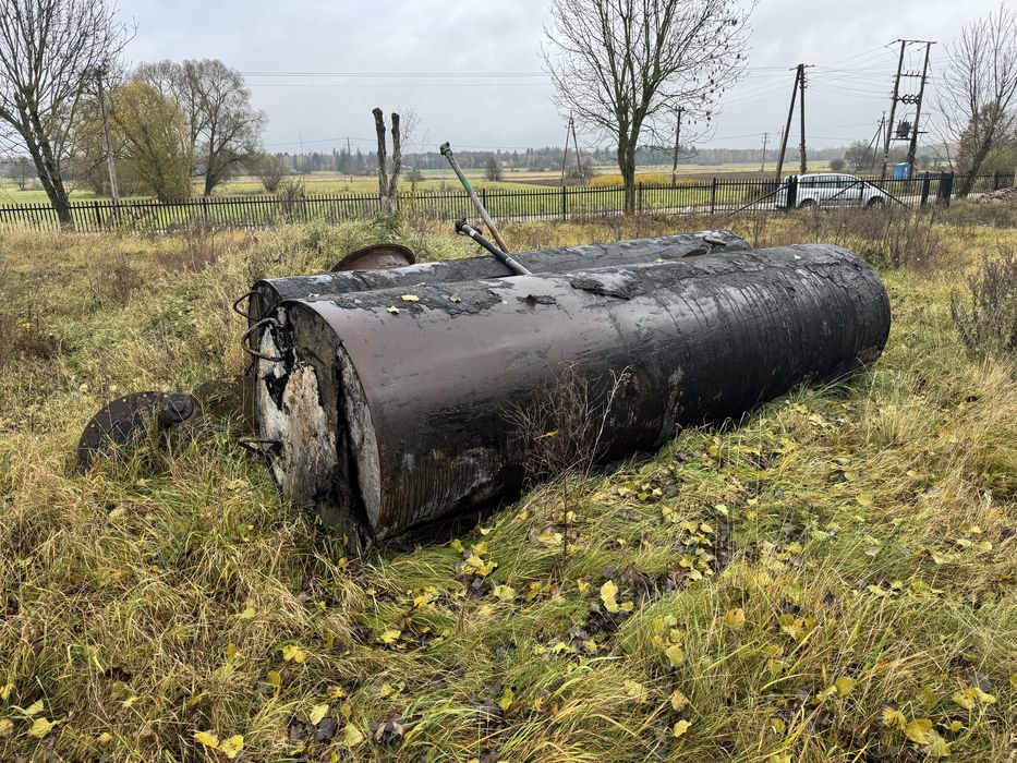 Zbiorniki po stacji bezynowej  5000L