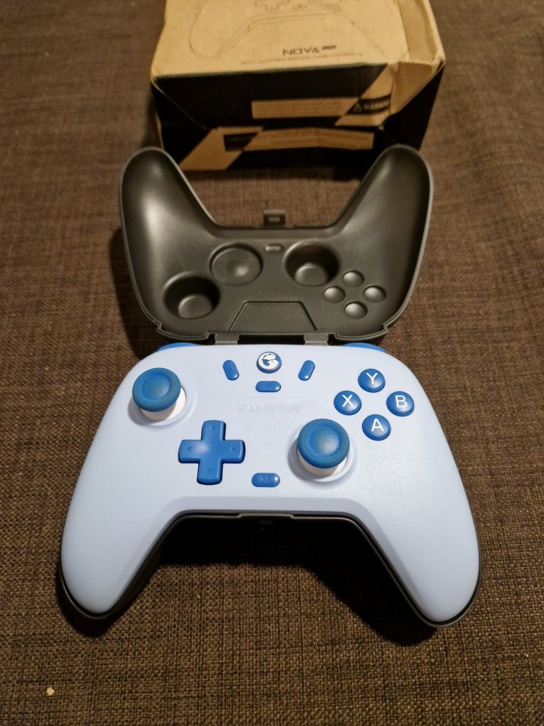 Comando Gamesir Nova Lite novo