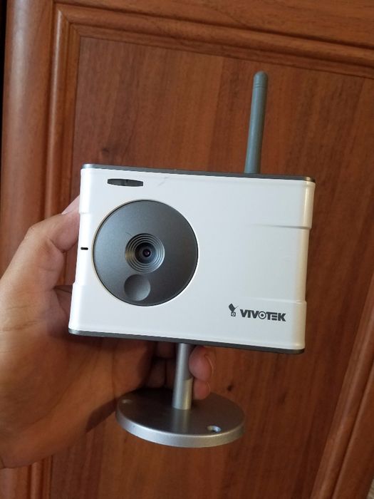 Vivotek IP7137 Wireless IP Network Security MPEG-4 Camera