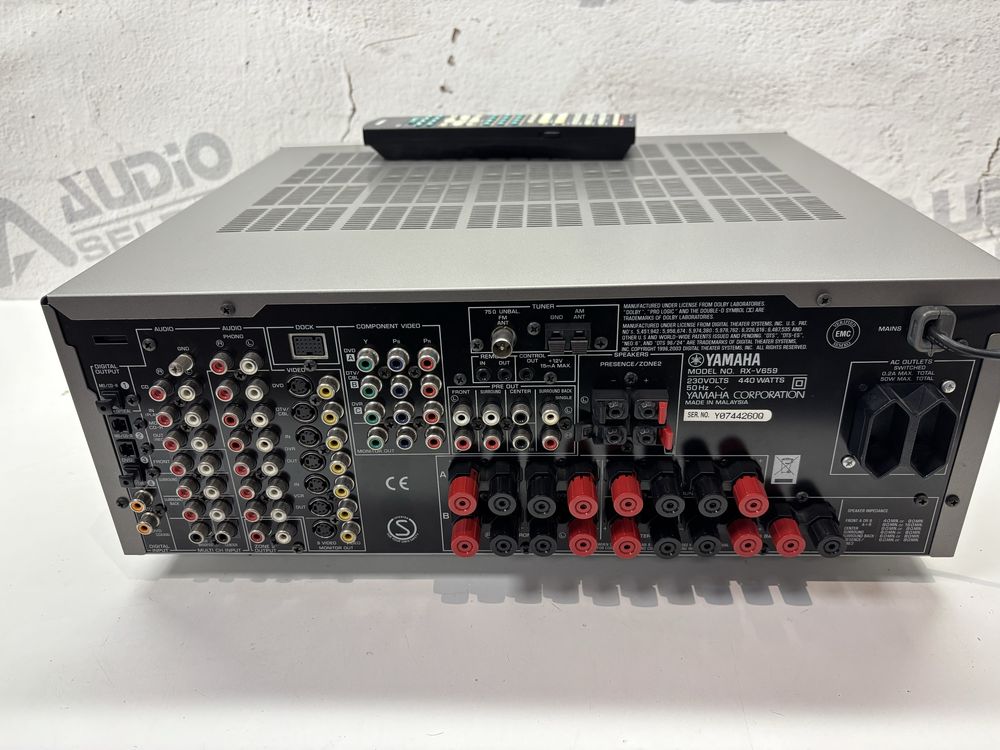 Yamaha RX-V659 amplituner kina