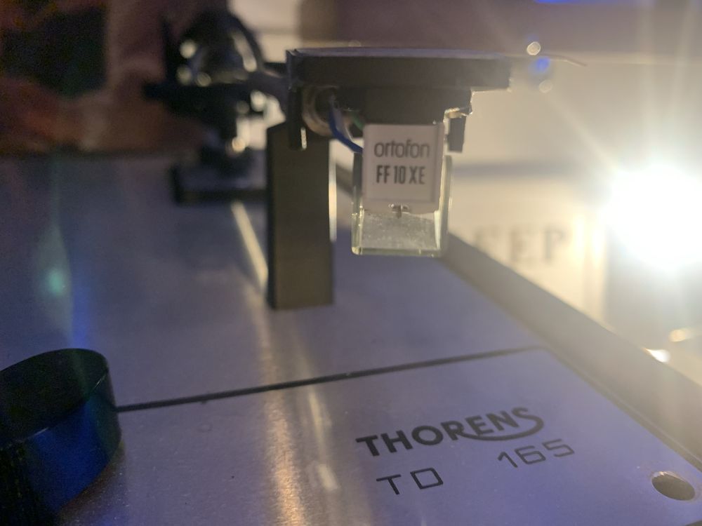 Gira discos Thorens