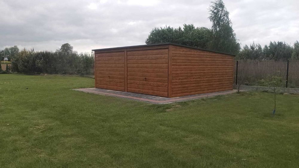 Garaż blaszany drewnopodobny akrylowy spad do tyłu 6x5