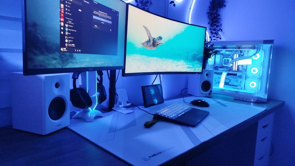 PC Gamer FULL WHITE – Ryzen 5 9600X • RX 9060 XT • 32GB DDR5 6000 • Wa