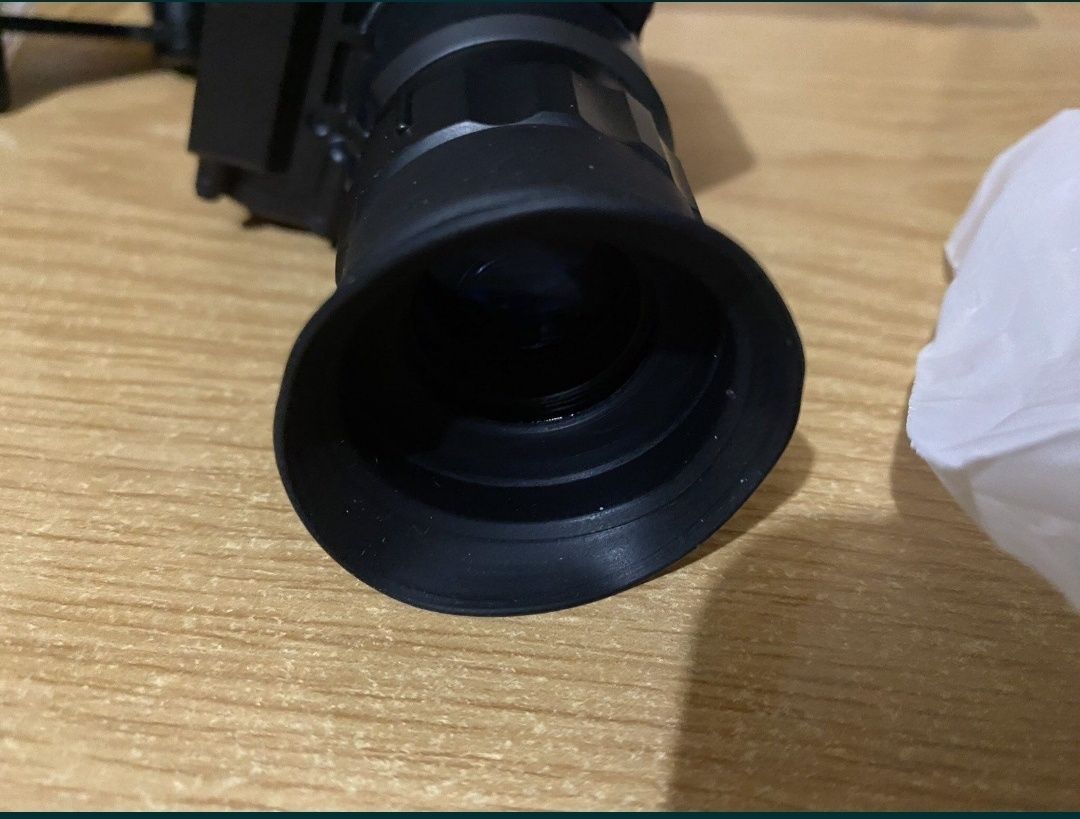 Цифровой прибор ночного видения Vector Optics NVG 10 Night Vision на ш