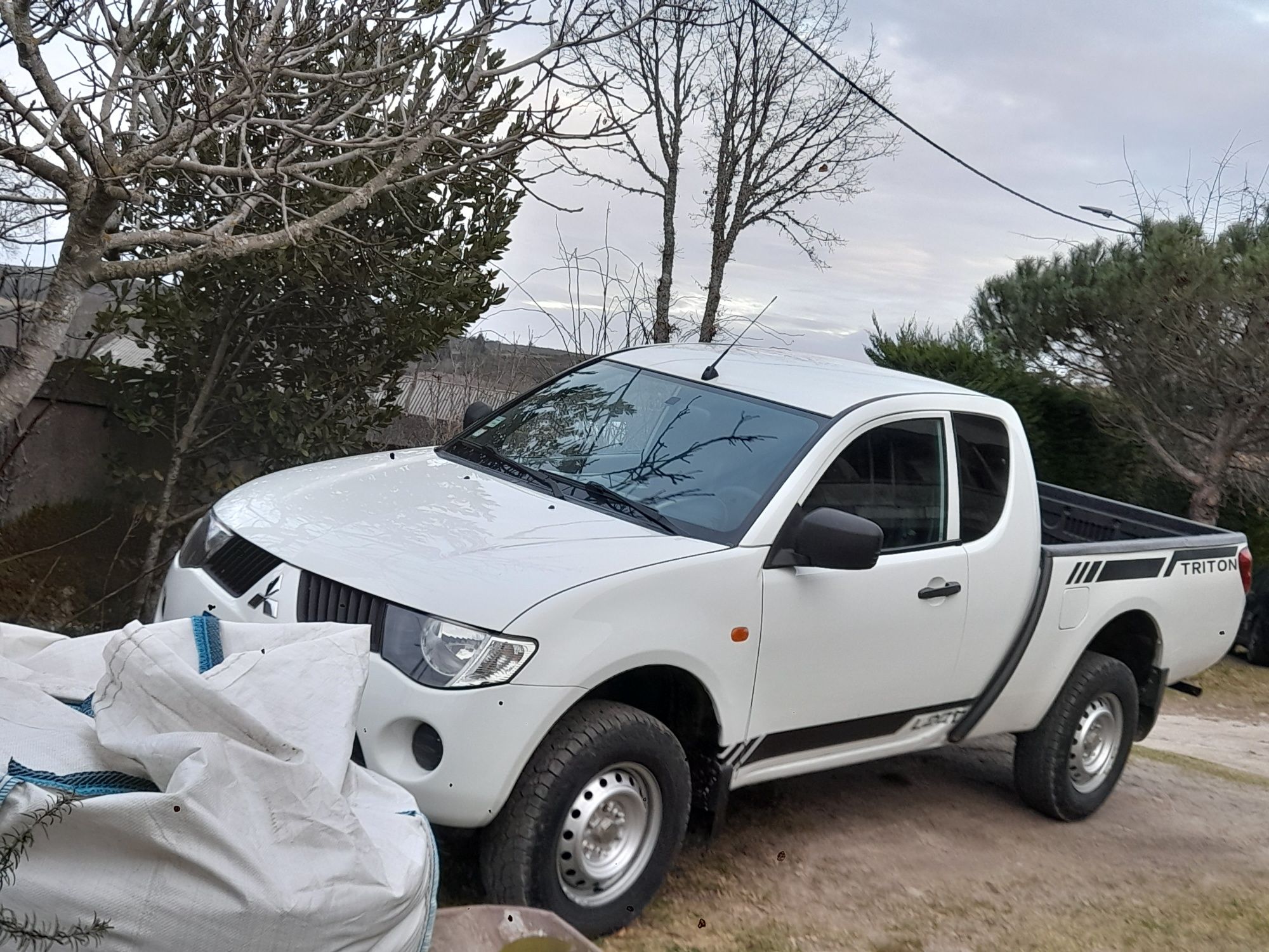 Carrinha 4x4  mitsubishi l200