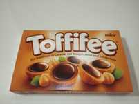 Toffifee klasyka smaku czekoladki toffi z orzeszkiem w środku