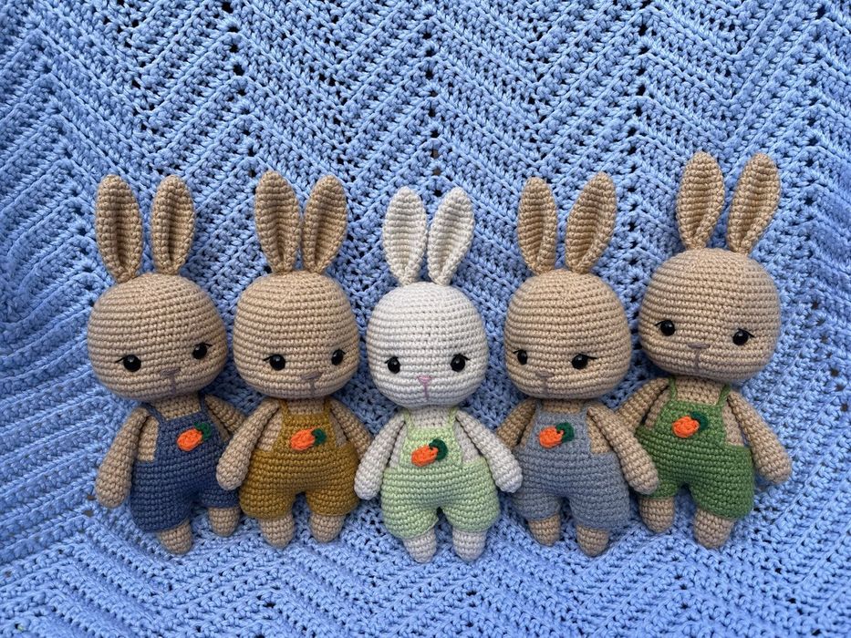 Вязаный брелок микки маус мини зайчик зайка маус