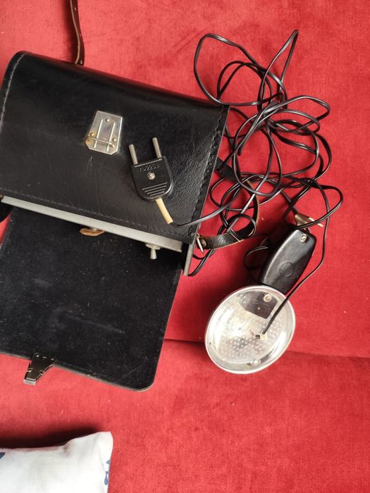 Lampa błyskowa do aparatu z lat 70