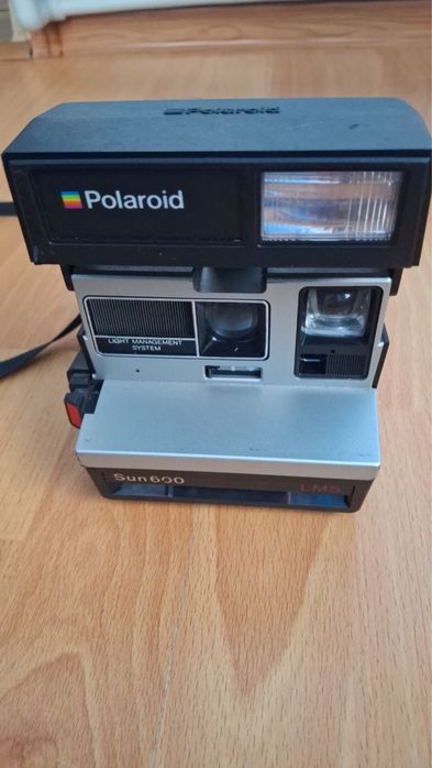 Вінтажна фотокамера митєвого друку Polaroid Sun600 LMS