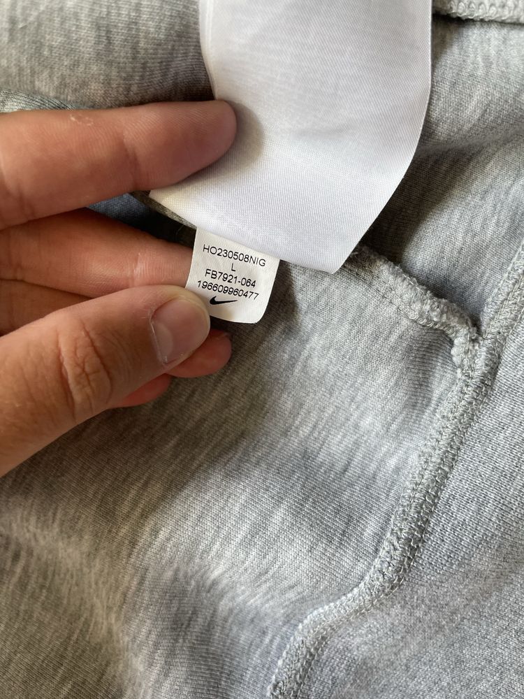 zip hoodie nike tech fleece