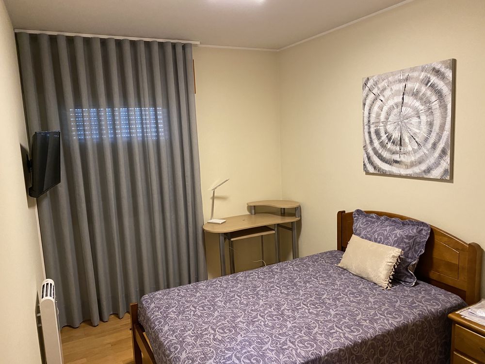 Quarto ao lado ISCAP, ocupação individual com contrato arrendamento