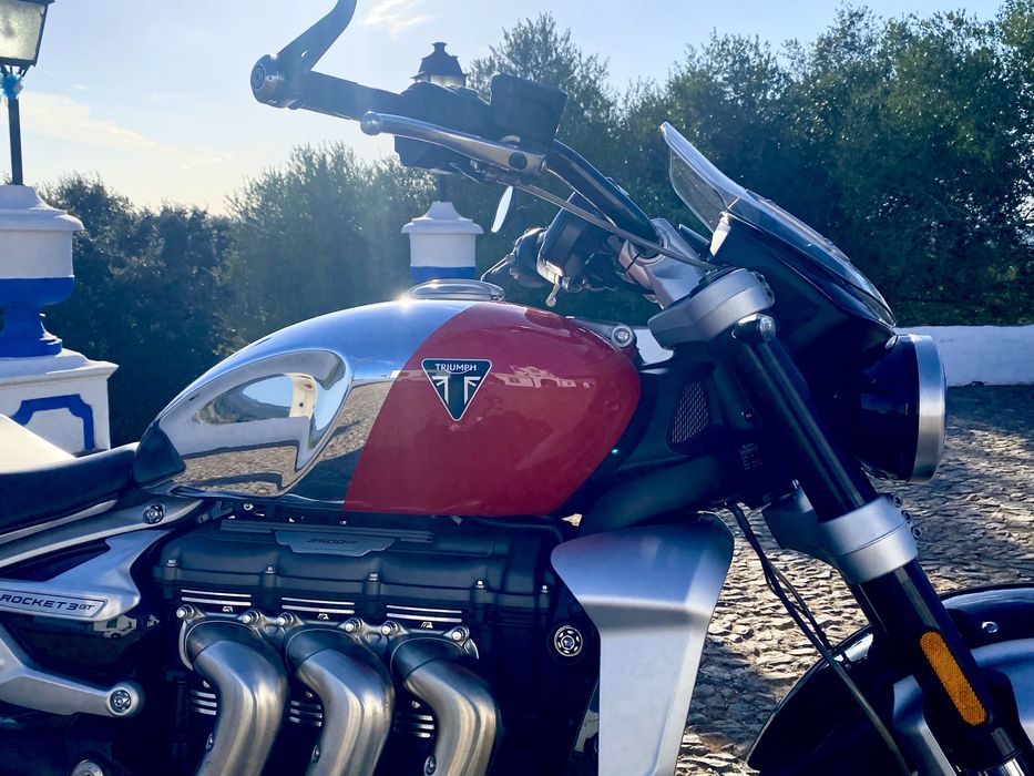 Triumph Rocket III GT, edição limitada Chrome Edition