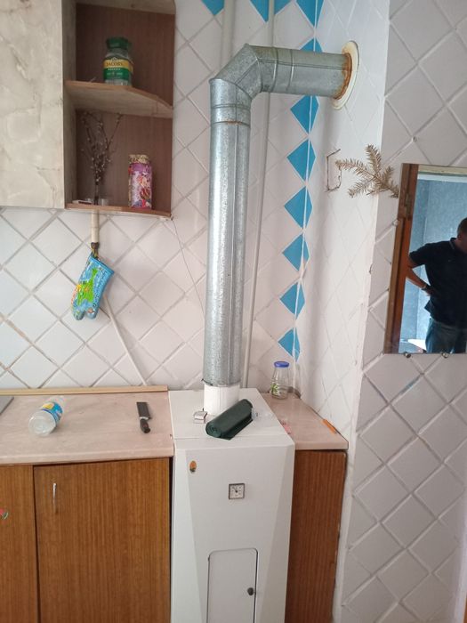 Продам  дом с удобствами в  15 мин . от Днепра