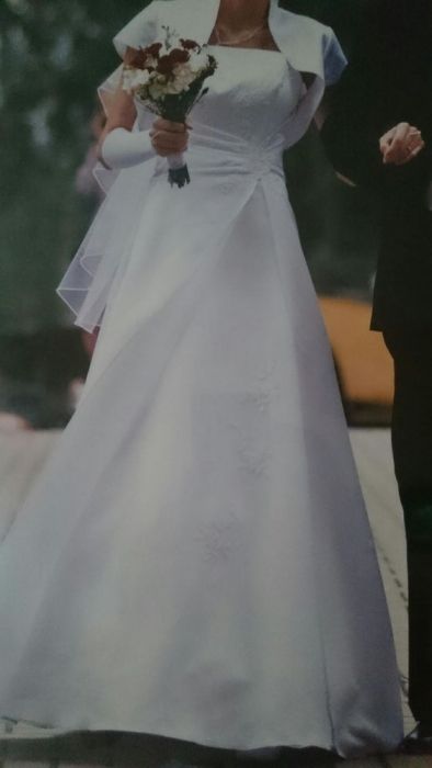 Suknia ślubna z bolerkiem rozmiar 36