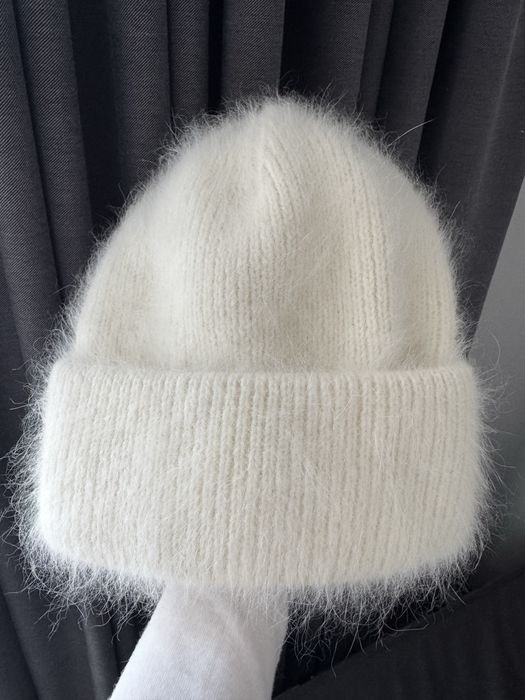 Жіноча шапка з Ангори