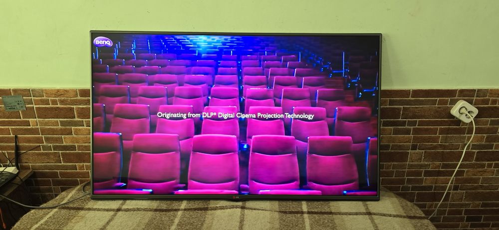LG 55 Full HD,без смарта