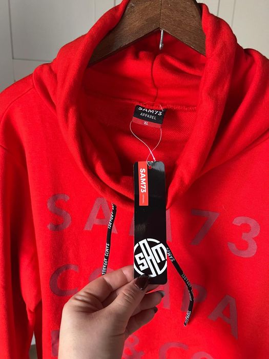 Nowa z metkami czerwona męska bluza z kominem rozmiar XL marki Sam 73