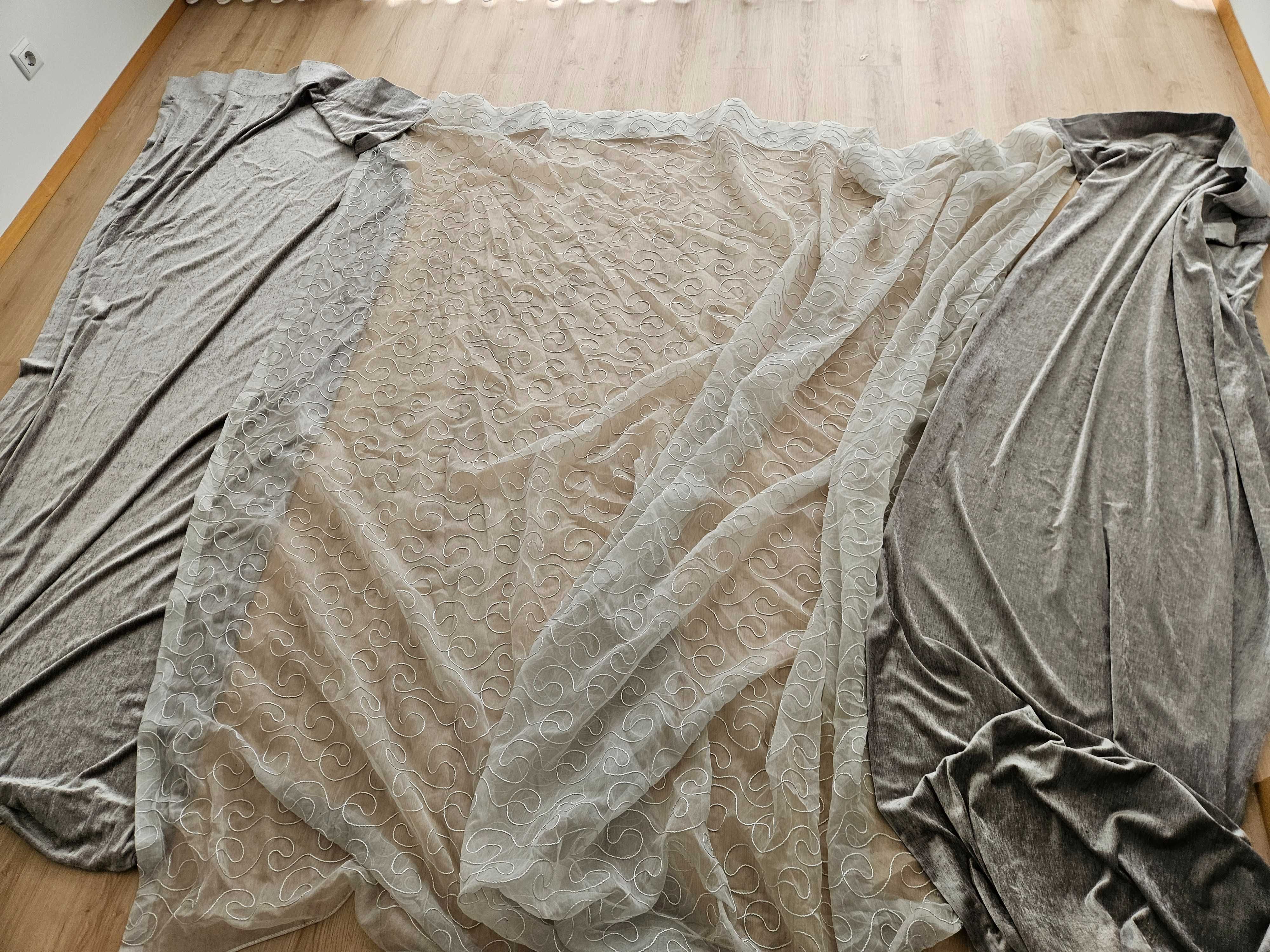 Cortinas em bom estado