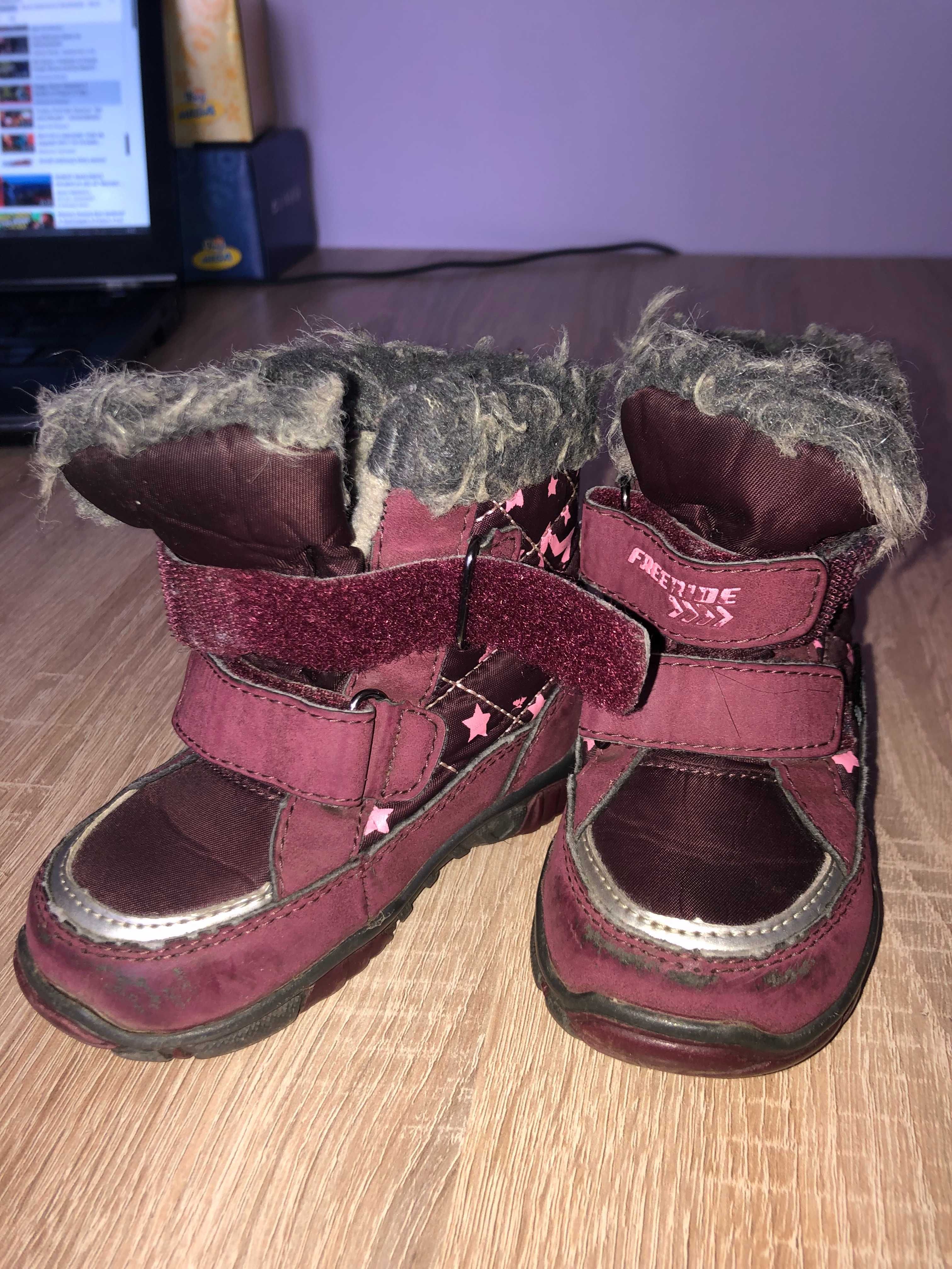 Buty na zimę dla dziewczynki r 21