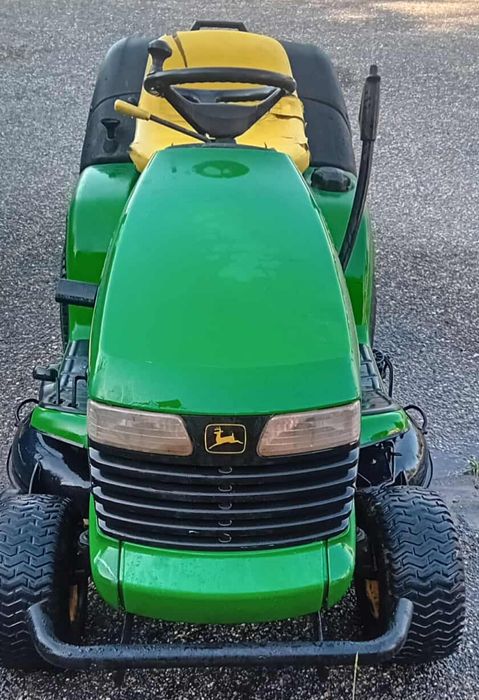 Trator Corta Relva John Deere LTR155  C/15Hp Bicilindrico, Hidrostátic