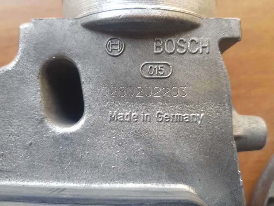 Расходомер (ДМРВ) BMW E30. E34. E36 - 1.8L
