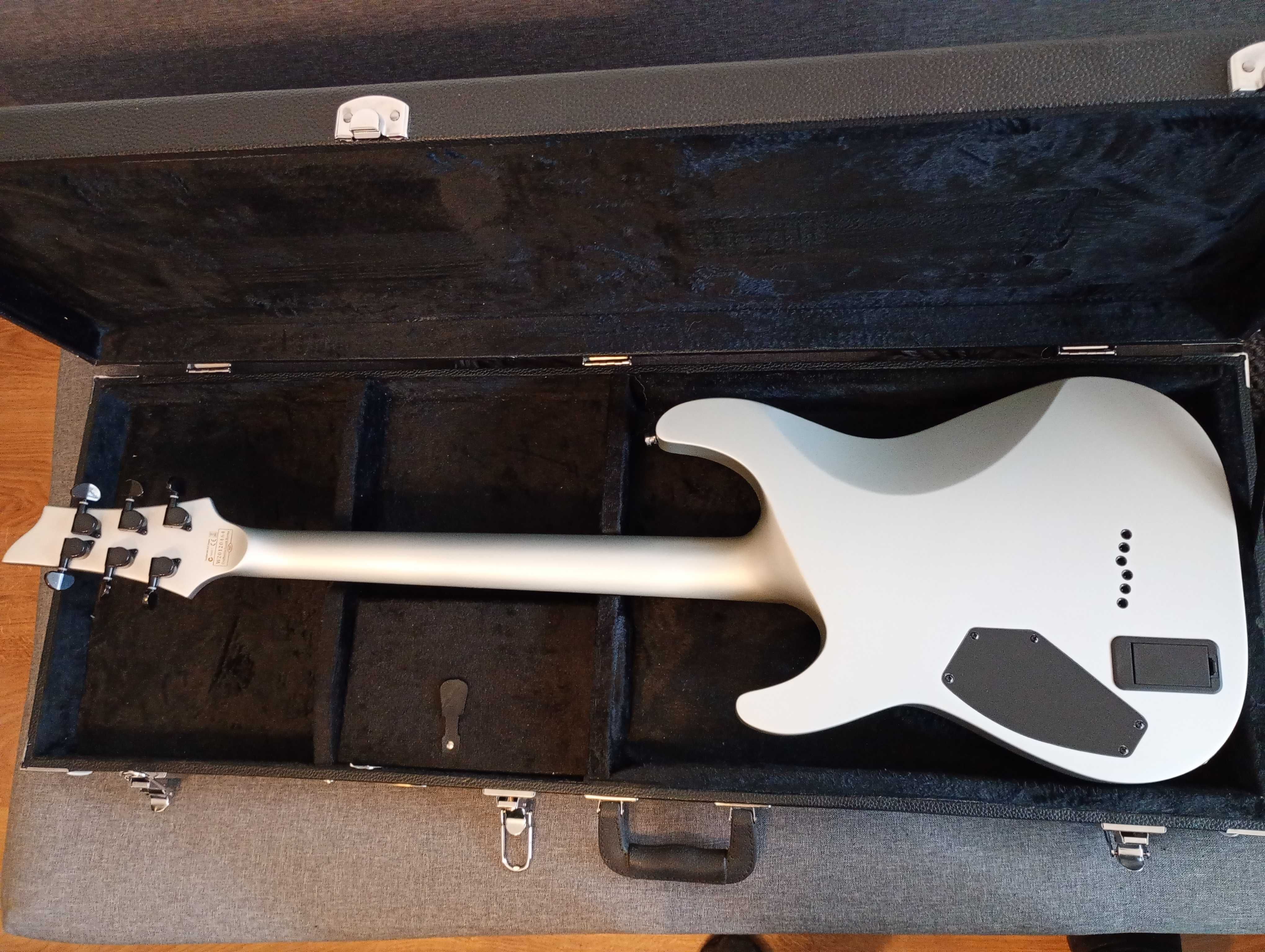 Schecter c-1 platinum silver