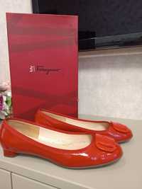 Туфлі жіночі червоні