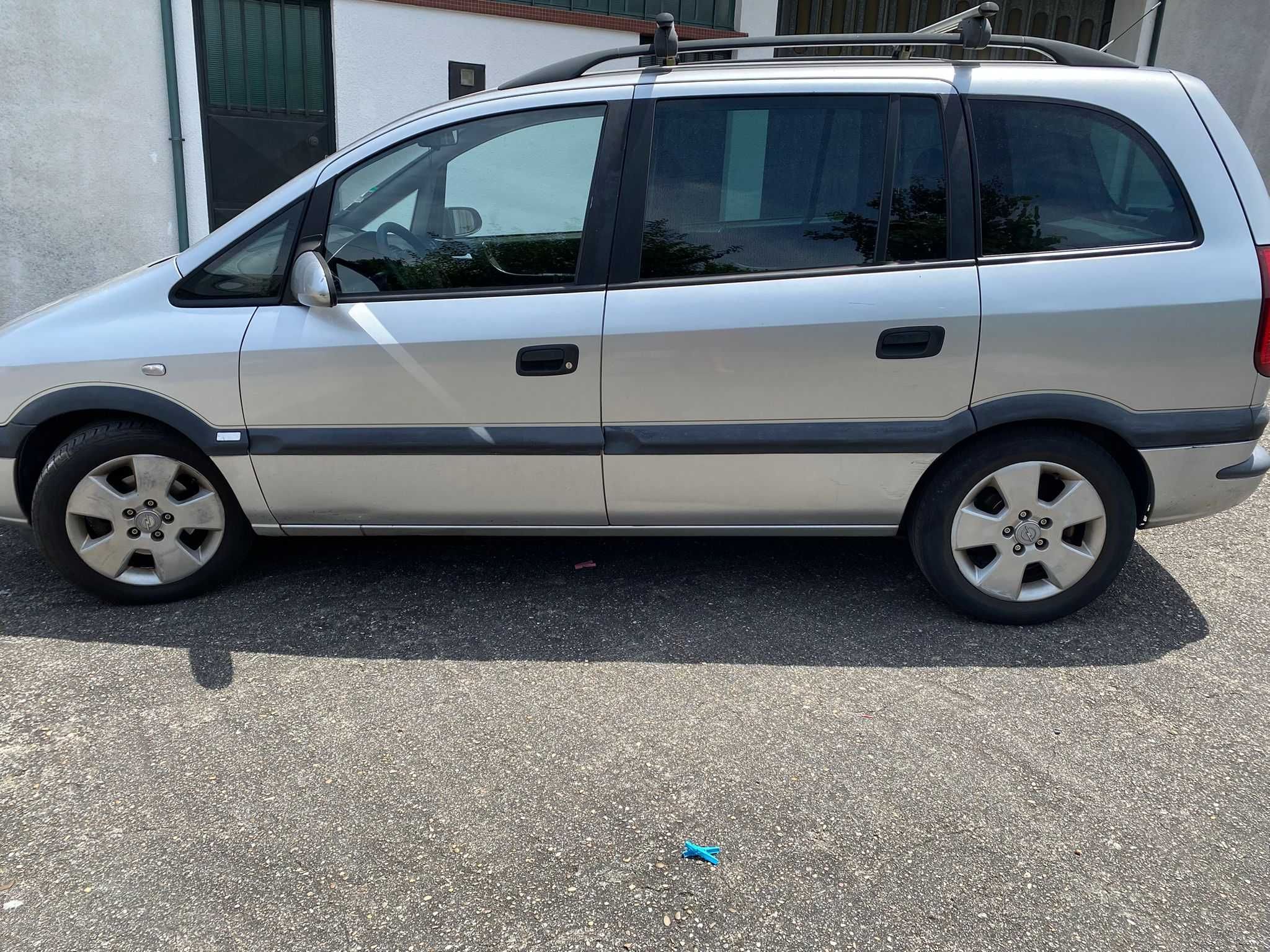 Opel Zafira 2.2 dti 7 lugares