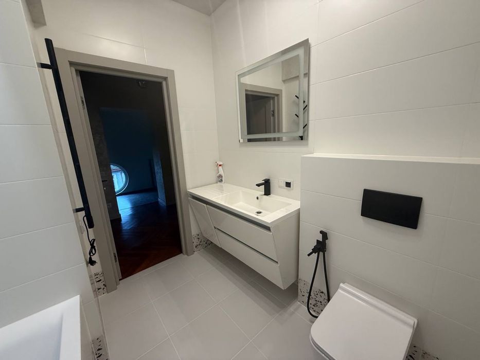 Продаж будинку м.Львів, вул. Дунайська 6а