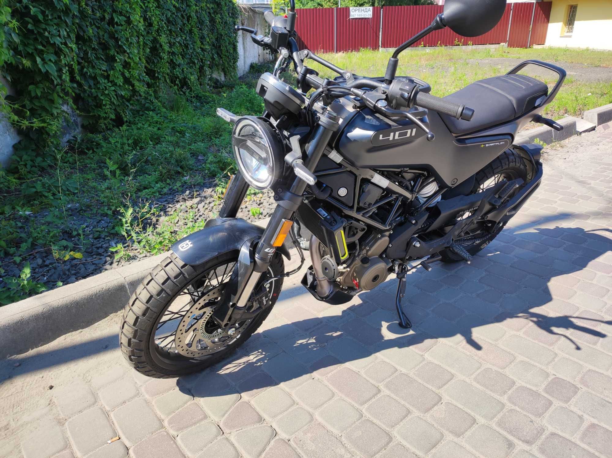 Мотоцикл Husqvarna Svartpilen 401.