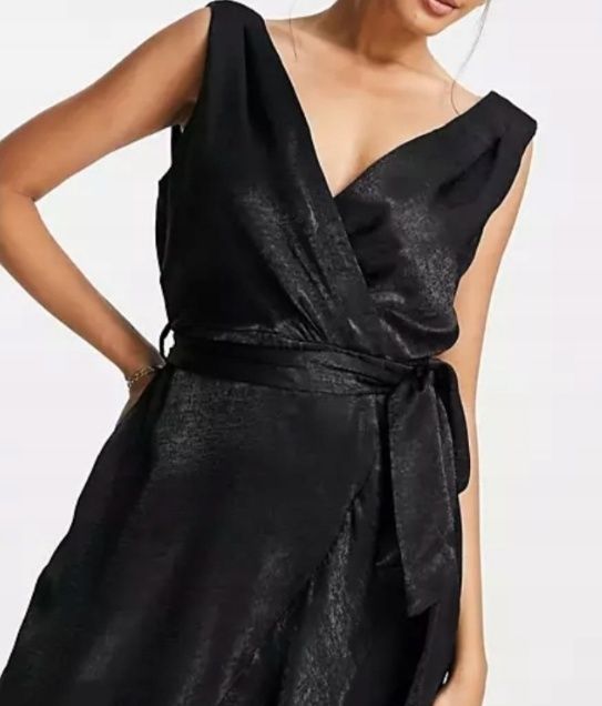 Sukienka asymetryczna