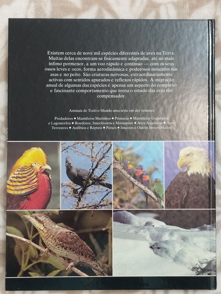 Livro "Aves Terrestre"