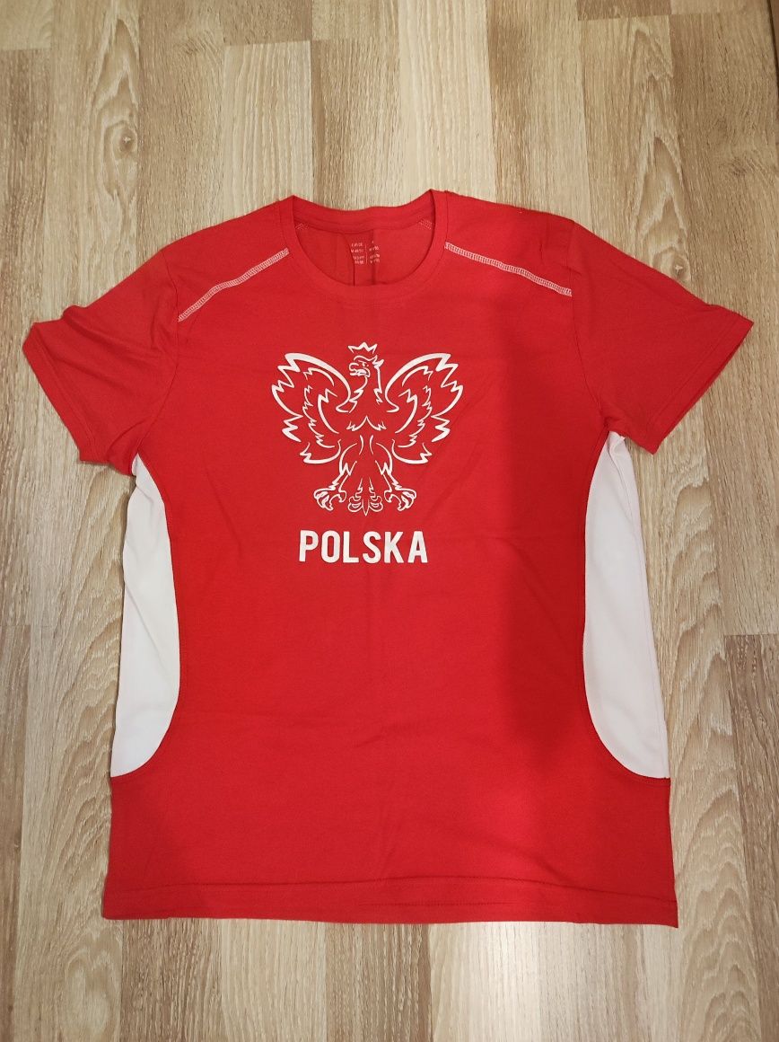 Nowa koszulka z napisem Polska, rozmiar M