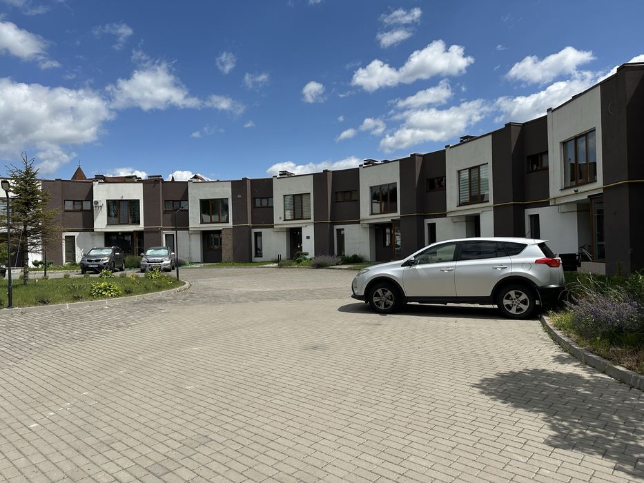 Котедж в Бірках «Сметана»