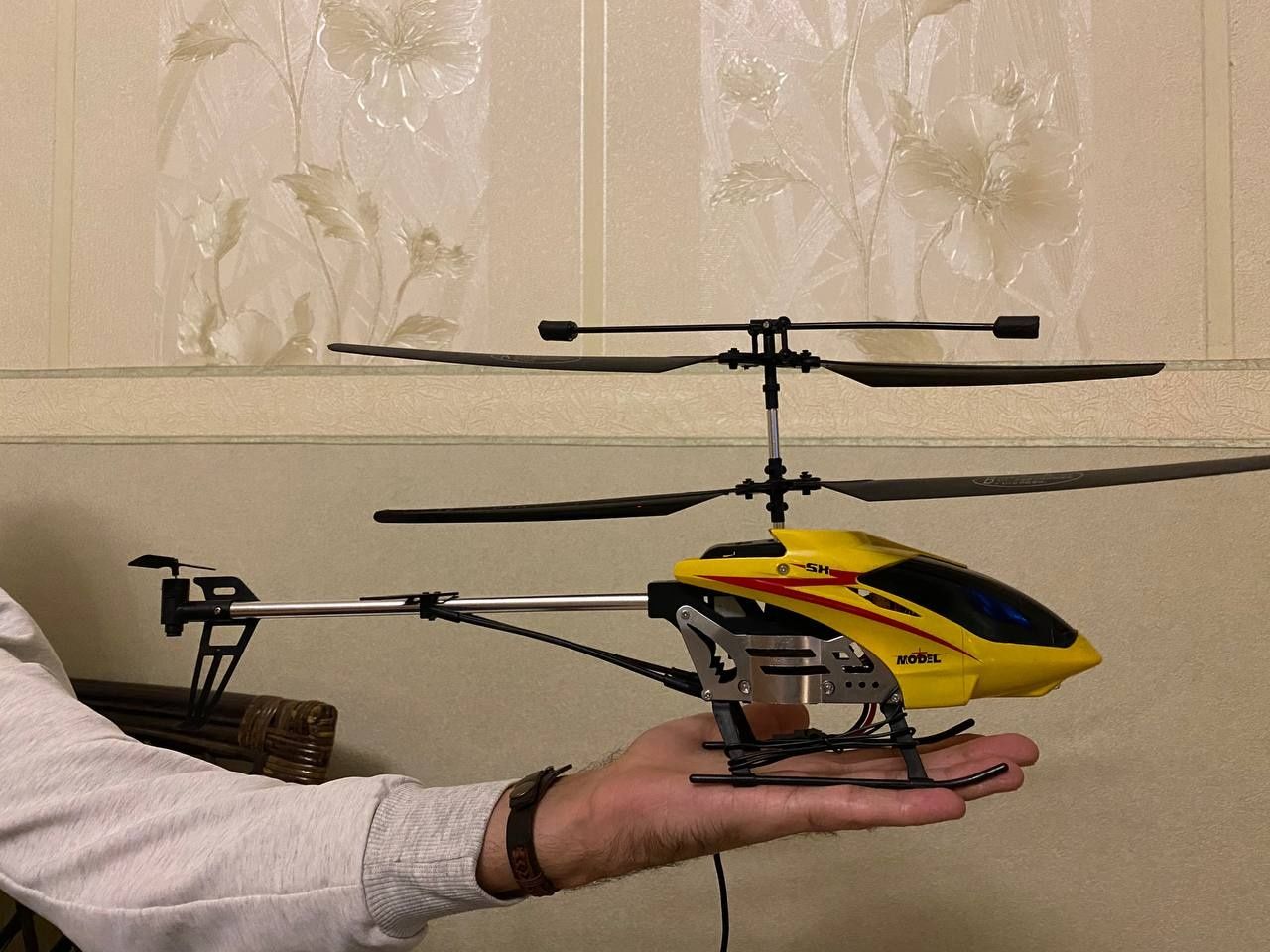 Іграшка на радіокеруванні Model SH вертоліт на р / жовтий