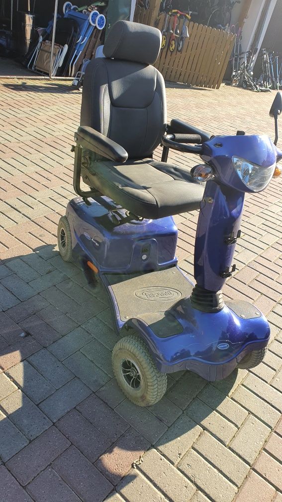 Wózek elektryczny Invacare Auriga (inwalidzk)i