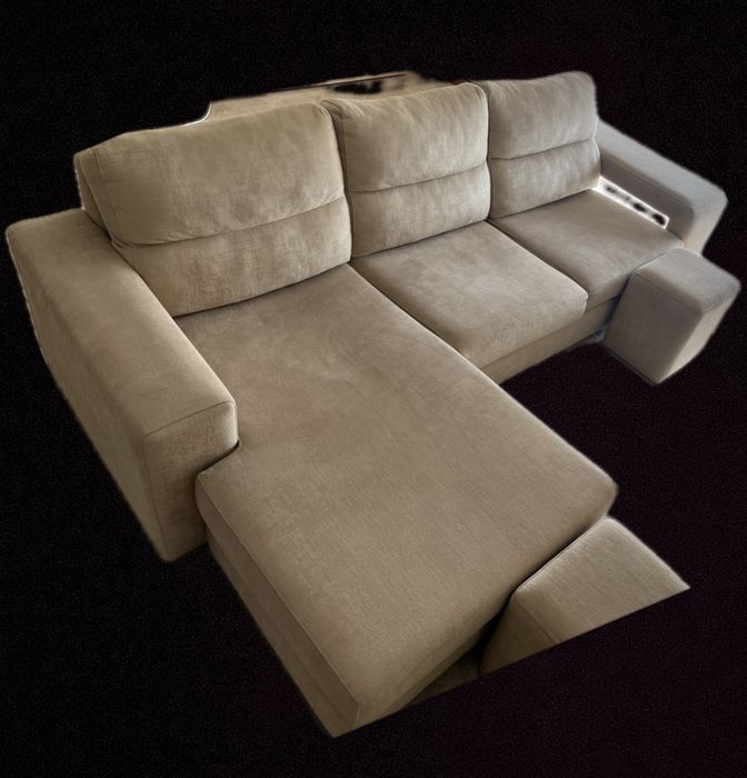 Sofá com chaise longue