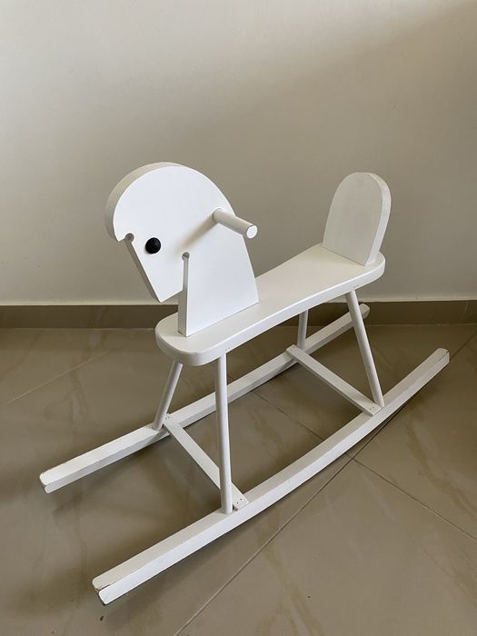 Konik na biegunach drewniany drewno