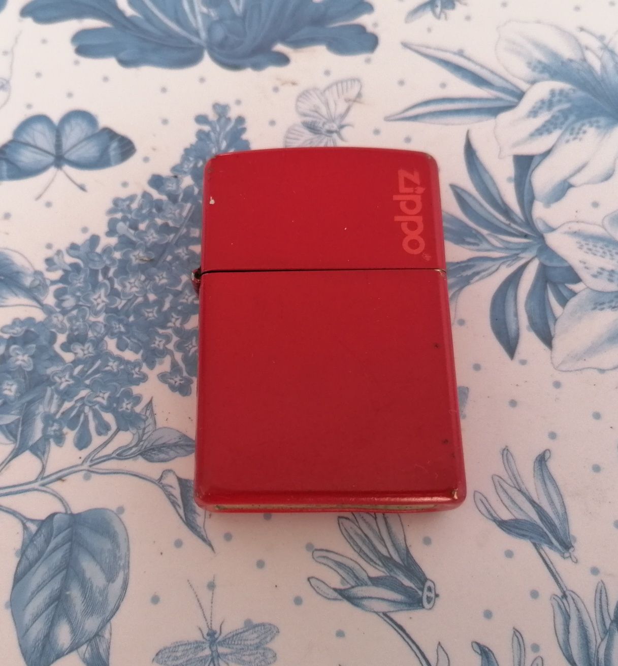 Zippo Red Matte z 2006 roku