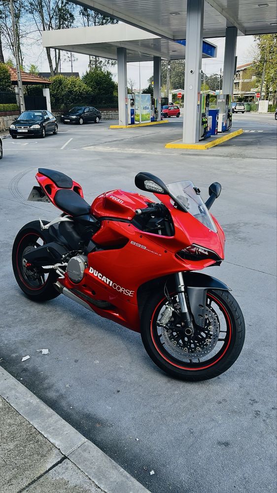 Ducati Panigale 899