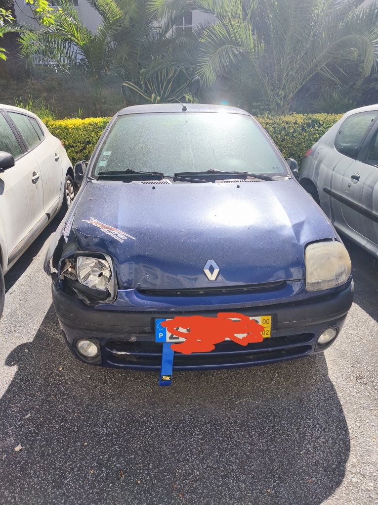 Vendo Renault clio 1.2 a gasolina