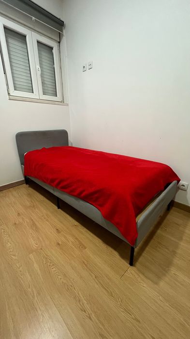 Cama solteiro Ikea premium