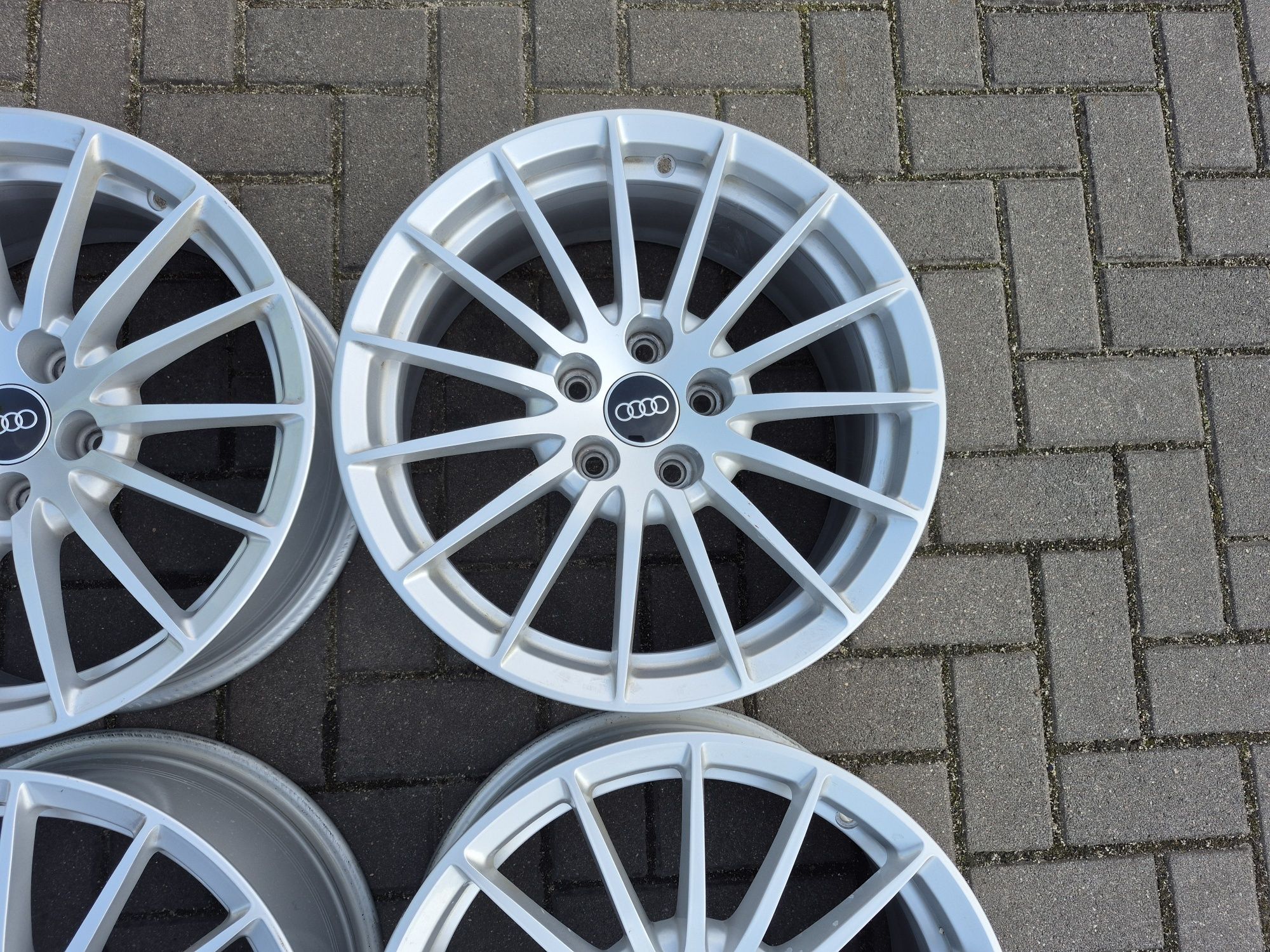 Felgi Alu Oryginał AUDI A4 A5 A6 TT Q3 Q5 5x112 17 Cali 7.5J ET 29