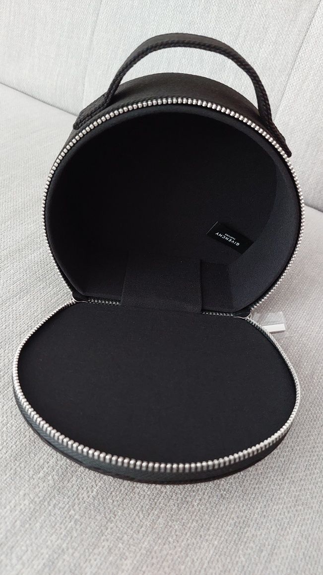 Kosmetyczka Givenchy