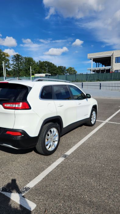 Jeep Cherokee 2016