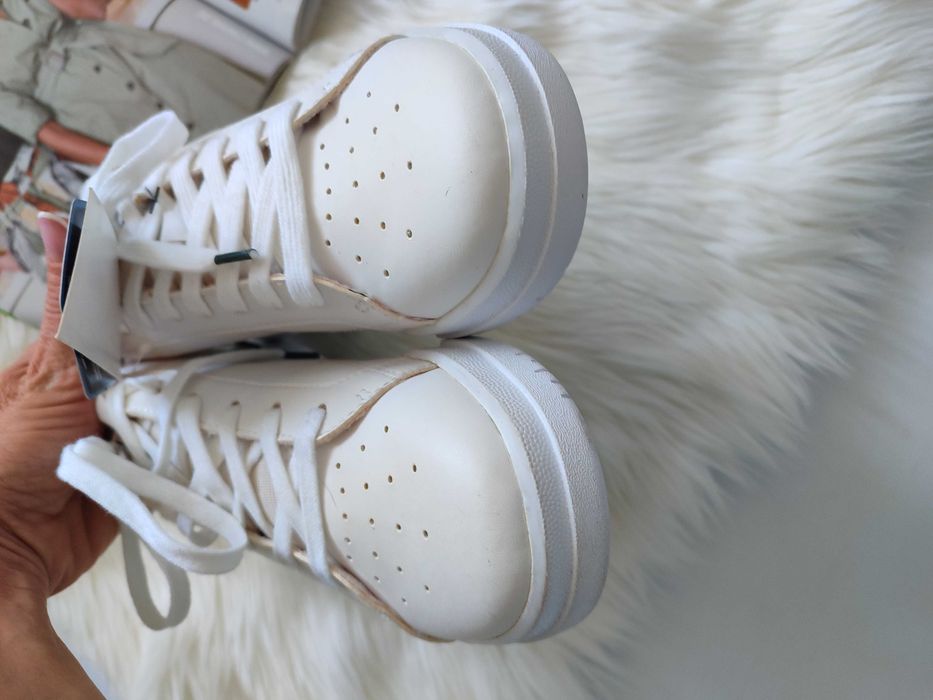 Lacoste новые женские кроссовки кросiвки