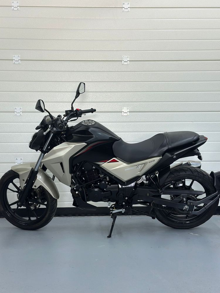 Sym nhx 125 naked
