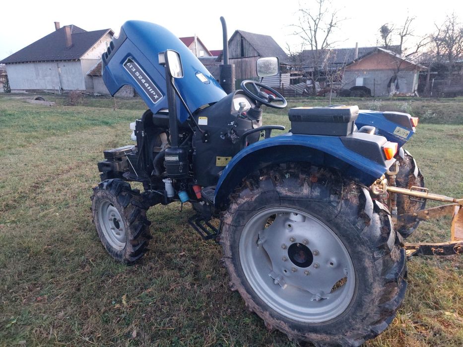 Трактор ДТЗ5244НРХ