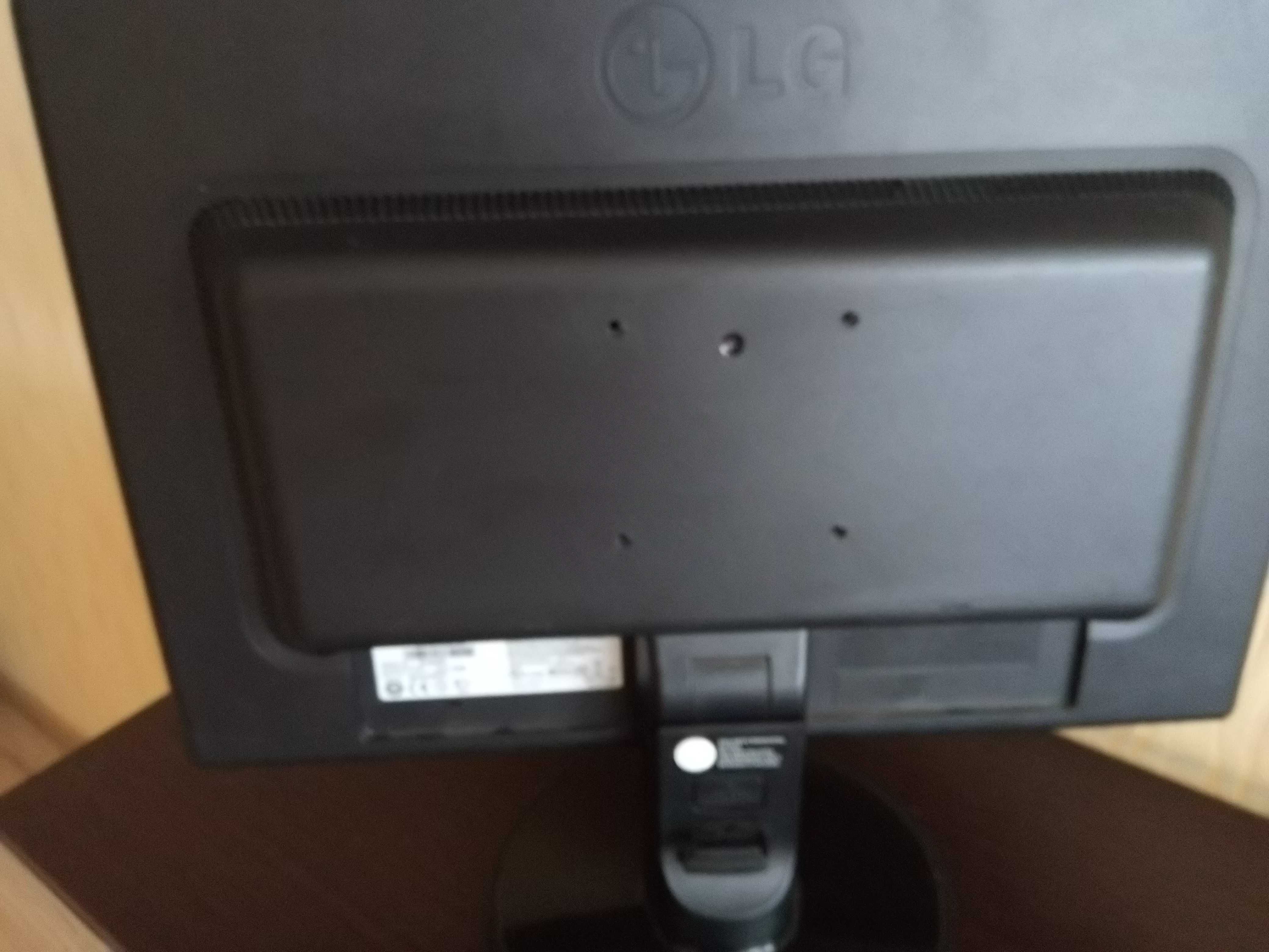 Monitor LG 27" z kablami - zasilającym i sygnałowym